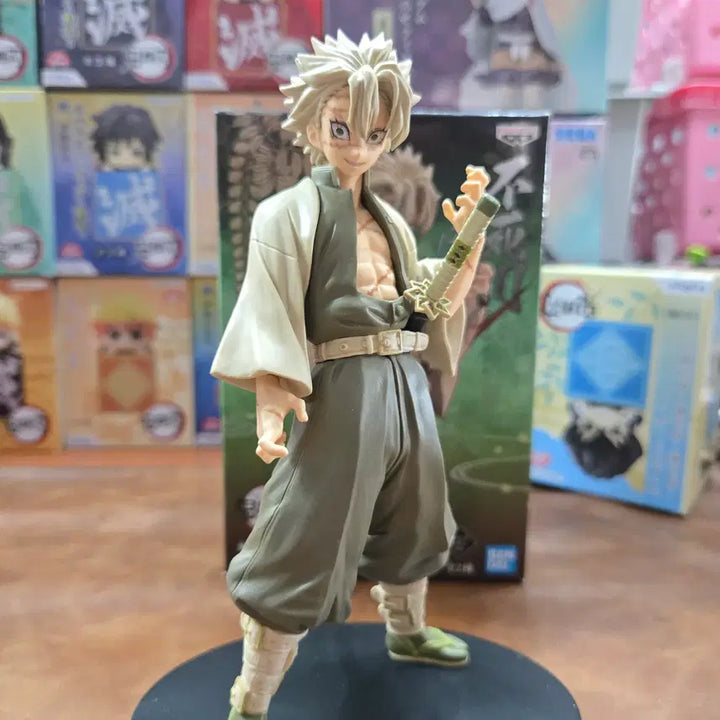 [BUNJANG] Demon Slayer Sanemi Shinazugawa Figure / 귀멸의칼날 귀칼 피규어 사네미