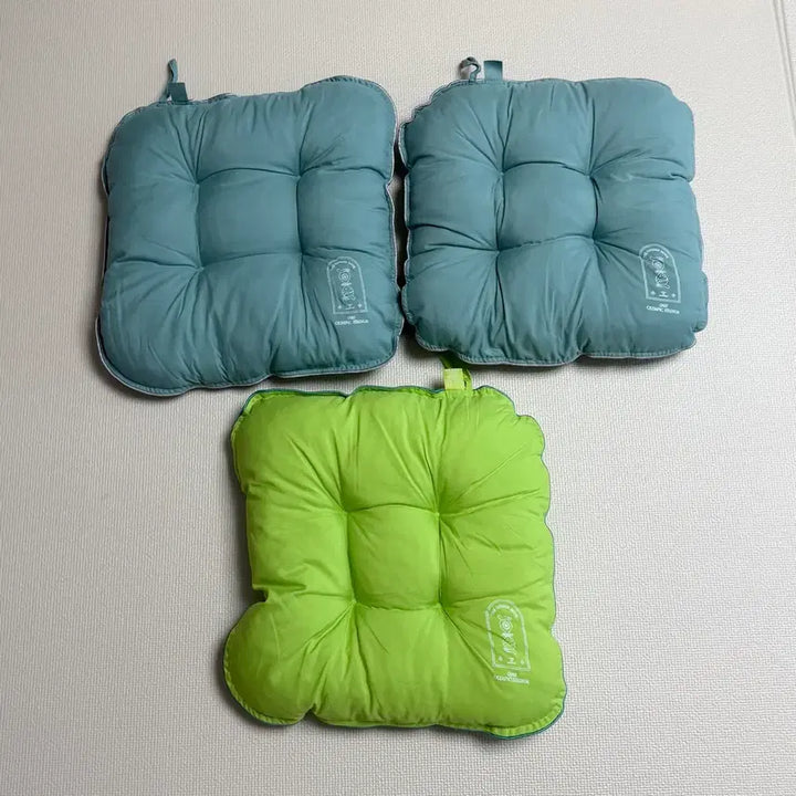 [BUNJANG] IU Golden Hour Concert Cushion Set / 아이유 골든아워 콘서트 방석 3개 일괄