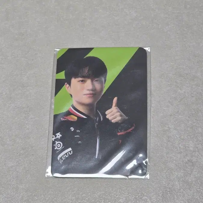 [BUNJANG] Daewoong Pharmaceutical UruShot 2025 Keria Photocard / 대웅제약 우루샷 2025 케리아 포토카드