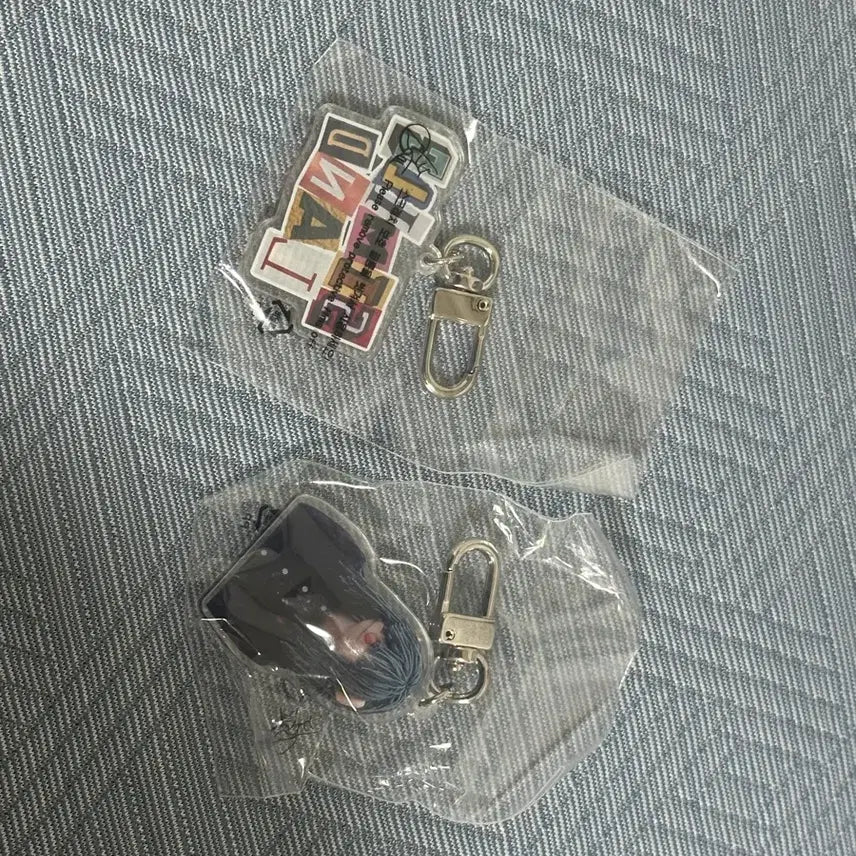 [BUNJANG] SymIsland Band Younghee Logo Keyring Bundle Set / 밴드 심아일랜드 영희 로고 키링 2개 일괄