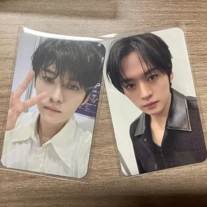 [BUNJANG] Stray Kids Lee Know 2 Types Bundle Japanese Fanclub Renewal Photocard Set / 스트레이키즈 리노 포토카드 2종 일괄 일본 팬클럽 갱신포카
