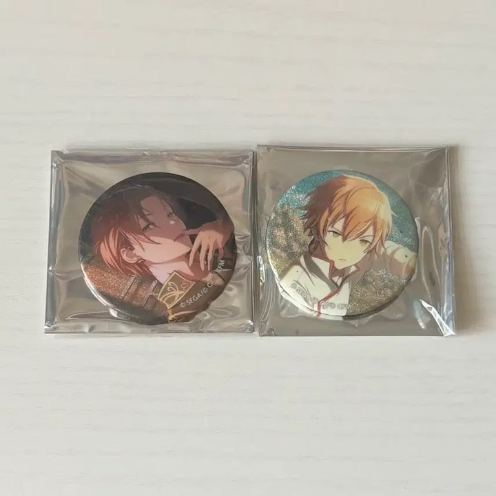 [BUNJANG] Project SEKAI Shinonome Akito Can Badge Set (Pre-release &amp; Post-release) / 프세카 프로젝트세카이 시노노메 아키토 캔벳지 각전 각후 일괄