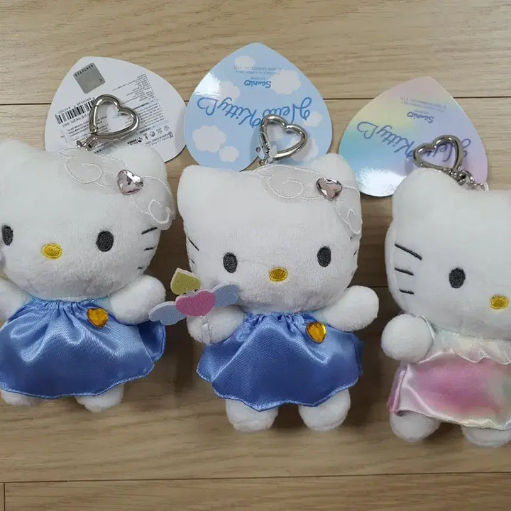 [BUNJANG] Sanrio Hello Kitty Fairy Plush Keychain / 산리오 헬로키티 요정 인형 키링