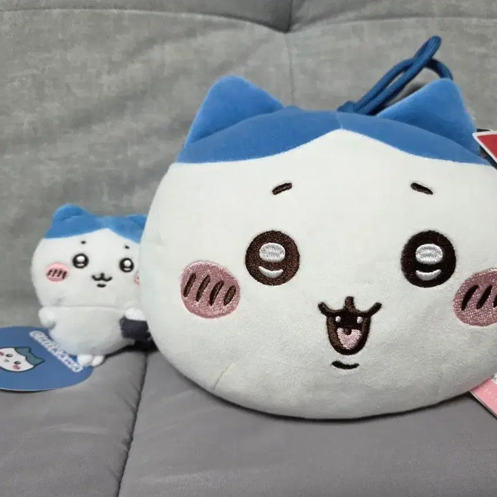 [BUNJANG] Hachiware Plush Crossbody Bag &amp; Stress Ball Set / 먼작귀 하치와레 크로스백 &amp; 스트레스볼