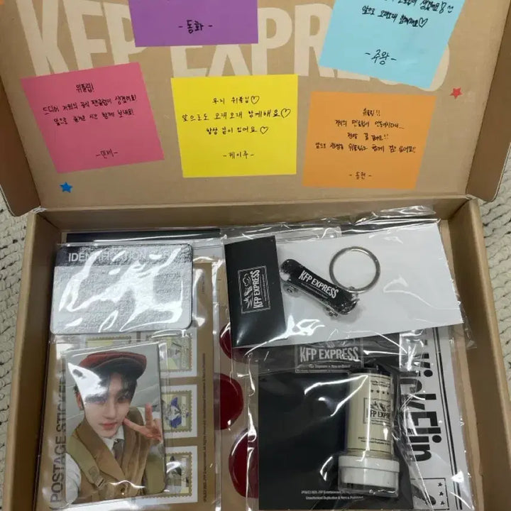 [BUNJANG] Kickflip 1st Membership Kit / 킥플립 위플립 1기 멤버십 키트