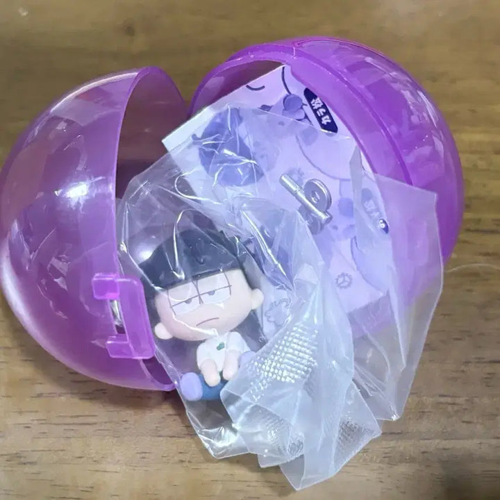 [BUNJANG] Osomatsusan Ichimatsu Figure (Sealed) / 오소마츠상 이치마츠 피규어 가챠 ( 미개봉 )