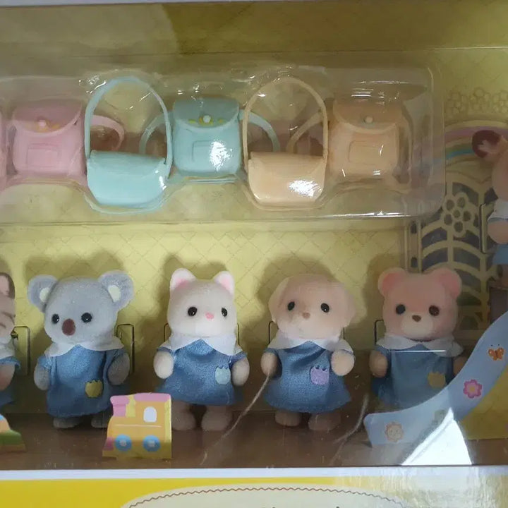 [BUNJANG] Sylvanian Families Kindergarten Friends Set Sealed / 실바니안 패밀리 유치원 친구들 세트 미개봉