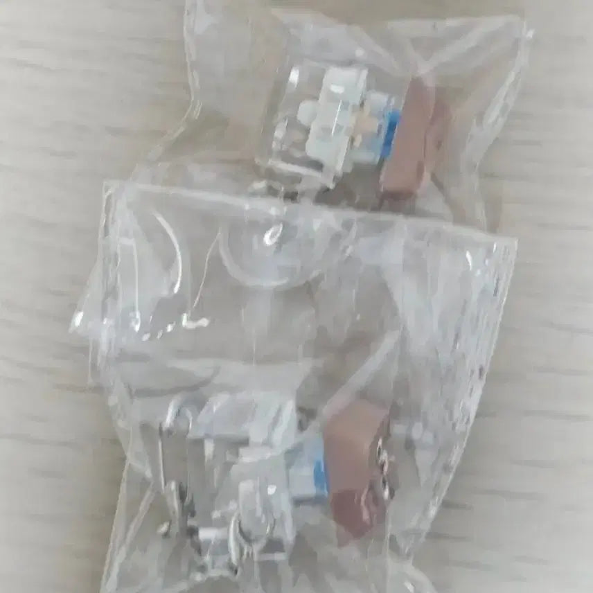 [BUNJANG] Denimals Bang Keycap Keychain Sungjin / 오늘만) 데니멀즈 방 키캡 키링 데이식스 성진