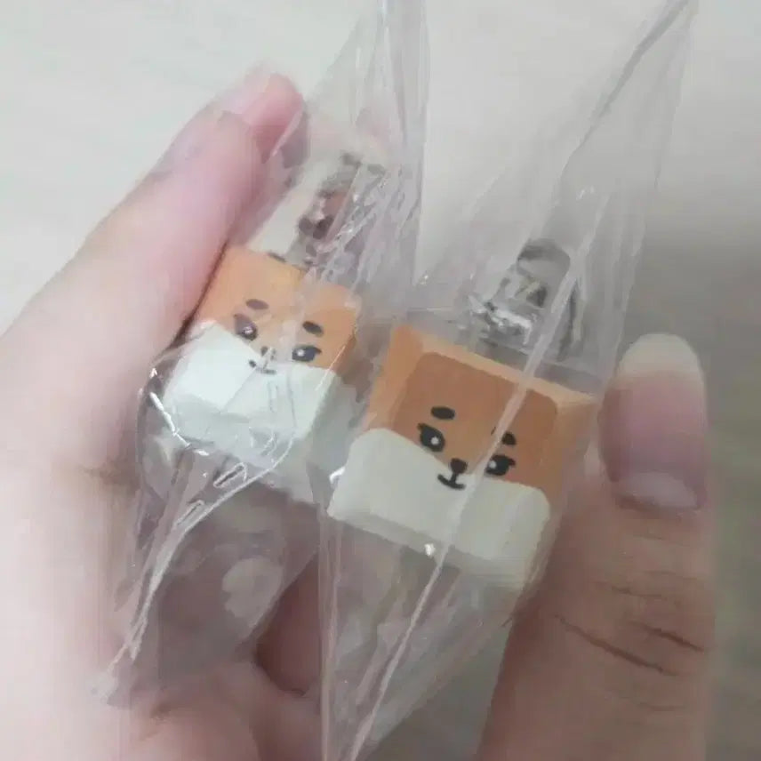 [BUNJANG] Day6 Young K Denimals Keycap Keychain / 데니멀즈 케 키캡 키링 데이식스 영케이