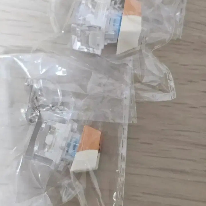[BUNJANG] Day6 Young K Denimals Keycap Keychain / 오늘만) 데니멀즈 케 키캡 키링 데이식스 영케이