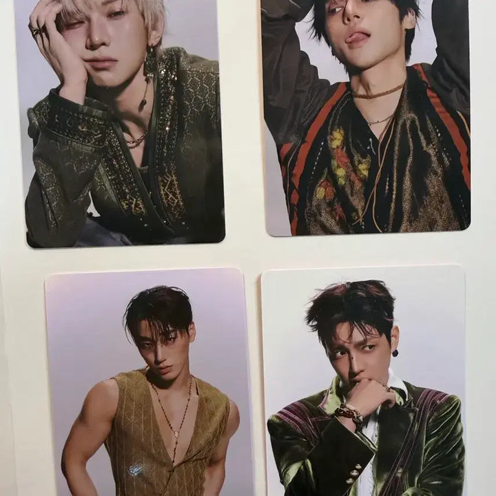 [BUNJANG] ATEEZ Photocard Album Set / 에이티즈 포토카드 4 종 poca album