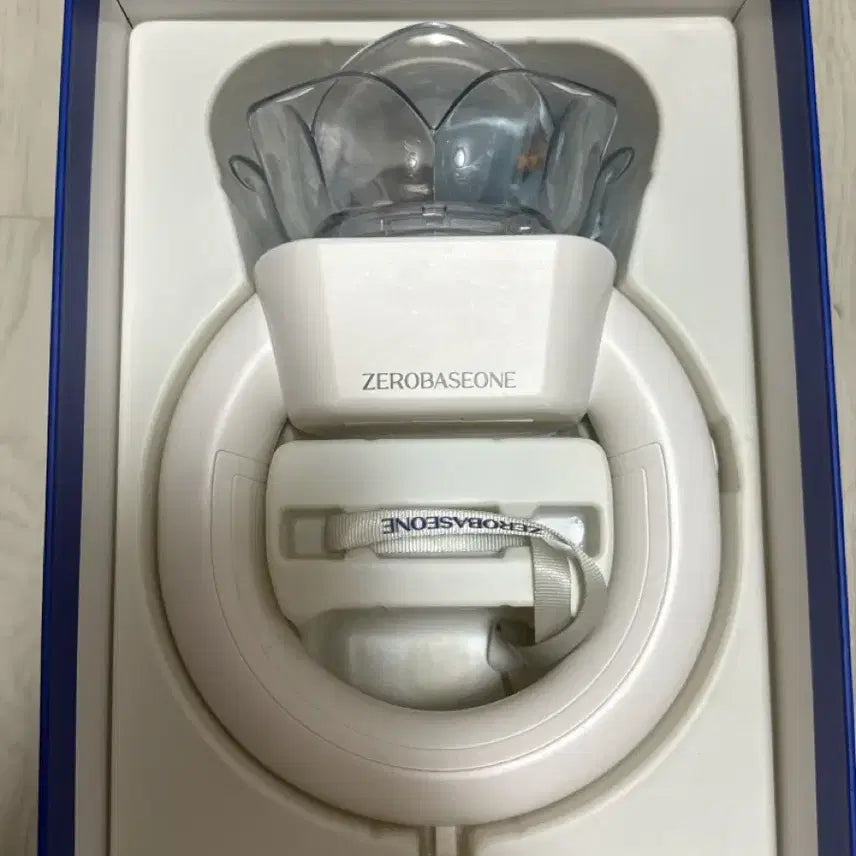[BUNJANG] ZEROBASEONE ZB1 Rose Bong Lightstick / 제베원 제로즈 제로베이스원 로즈봉 로즈링 양도