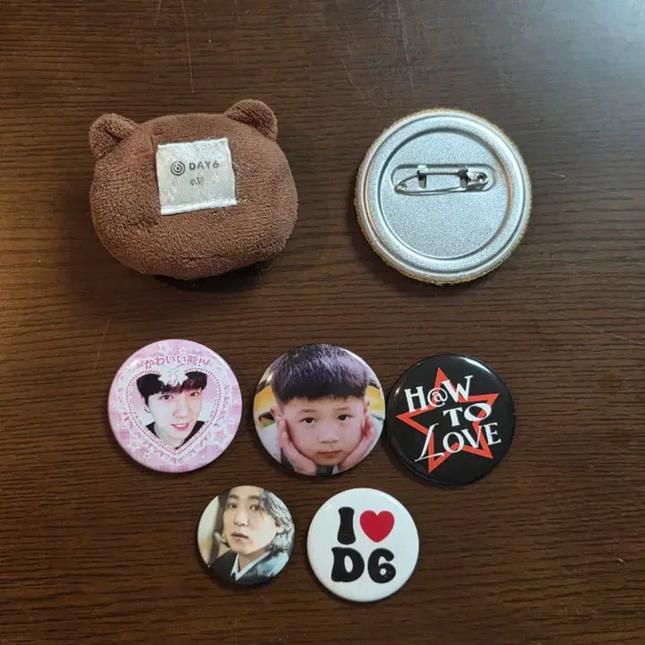 [BUNJANG] Day6 Japan MD Badges Bundle / 데이식스 뱃지 모음, 방이 일본 엠디 뱃지, 25클콘 부클 케