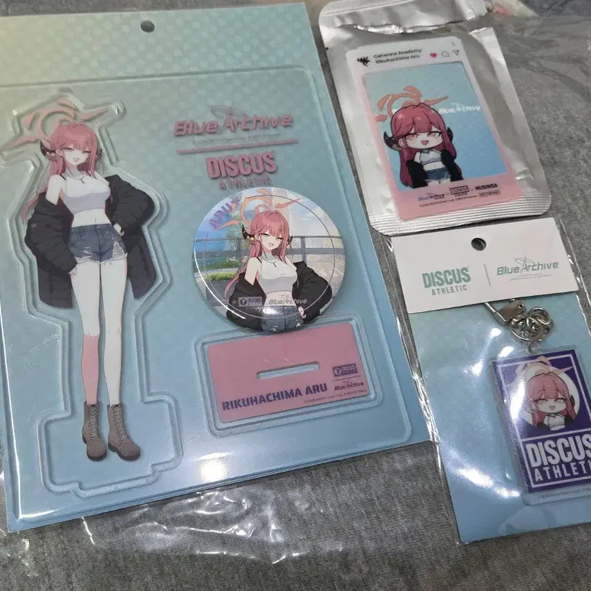 [BUNJANG] Blue Archive Arue Set Acrylic Photocard Can Badge Keyring / 무신사 블루아카이브 아루 세트 ㅡ 아크릴 포카 캔뱃지 키링