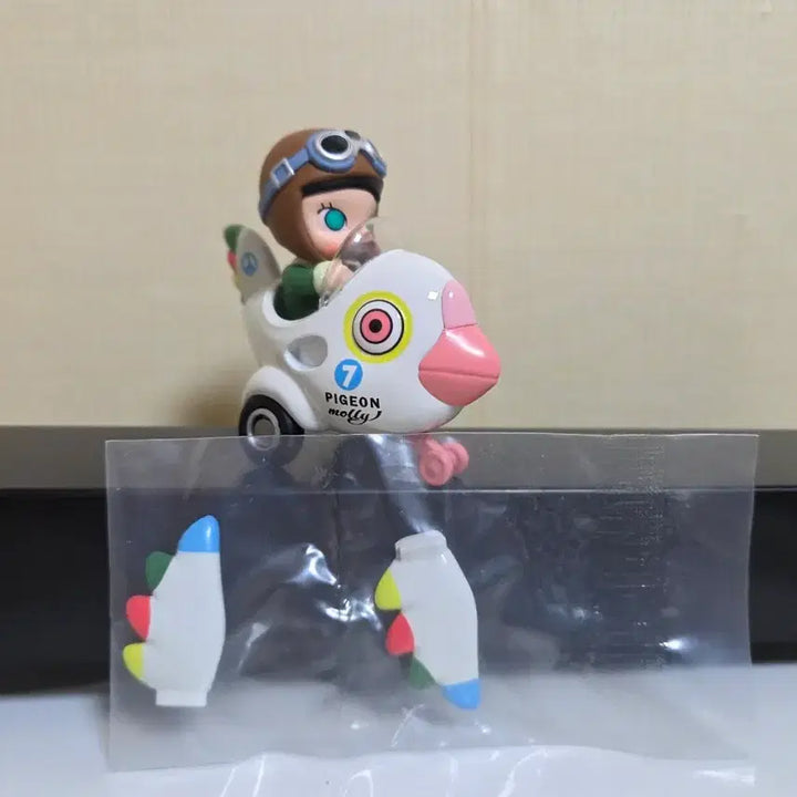 [BUNJANG] Molly Parrot Airplane Figure / 앵무새비행기 몰리