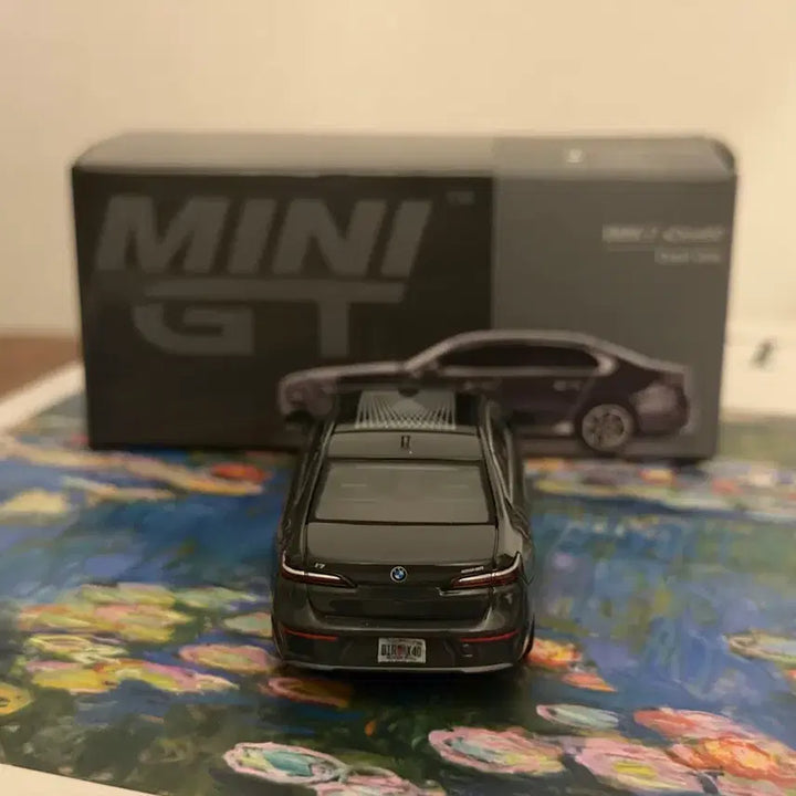 [BUNJANG] Mini GT 1:64 BMW i7 xDrive60 Dark Grey / 1:64 미니지티 i7 다크 그레이