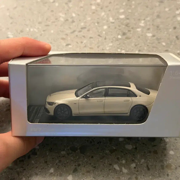 [BUNJANG] Arbox 1:64 W223 Maybach Mohave Silver Diecast Model / 1:64 Arbox W223 모하비 실버 마이바흐 다이캐스트