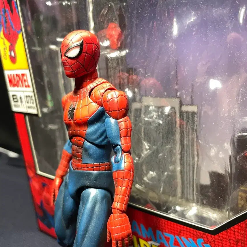 [BUNJANG] Mafex Spider-Man Figure (First Edition) / 마펙스 스파이더맨 피규어 초판