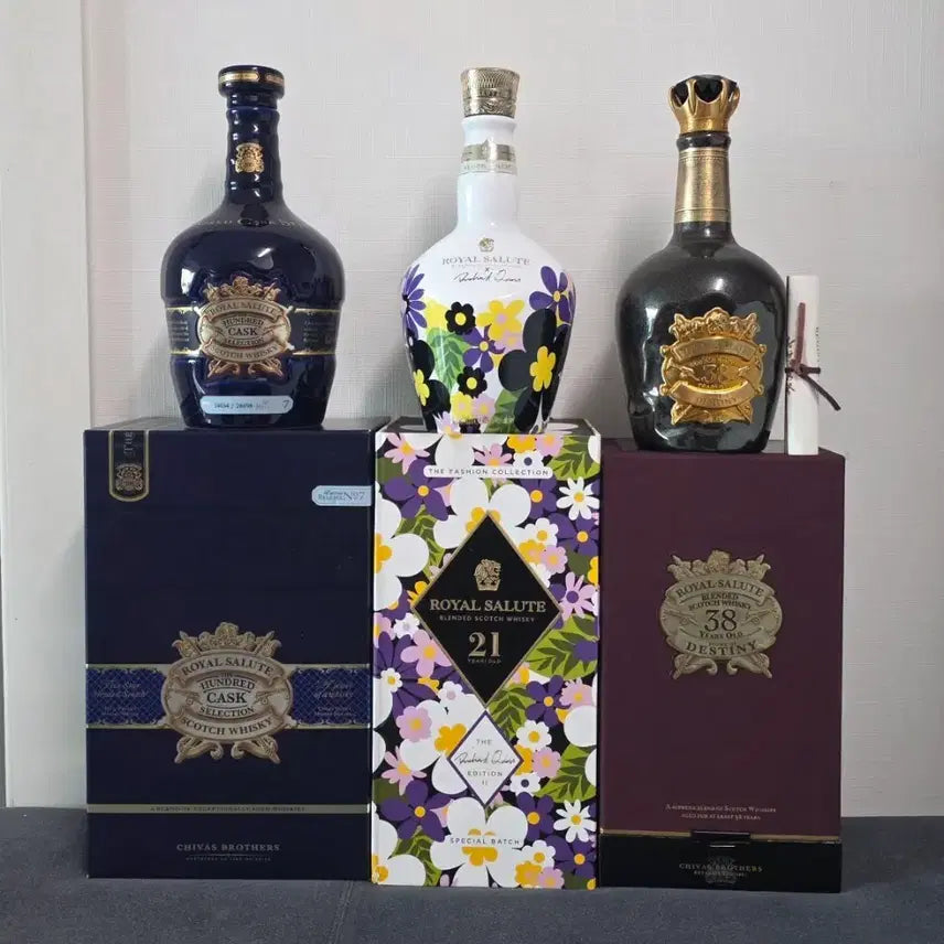 [BUNJANG] Royal Salute Whisky Empty Bottles with Cases Set / 로얄살루트 위스키 공병 일괄