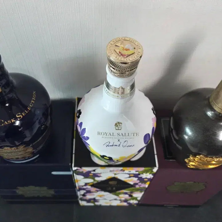 [BUNJANG] Royal Salute Whisky Empty Bottles with Cases Set / 로얄살루트 위스키 공병 일괄