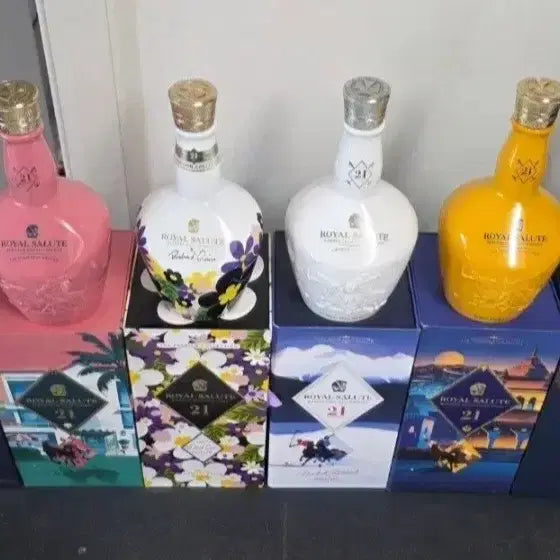 [BUNJANG] Royal Salute Whisky Empty Bottles Bundle Set / 로얄살루트 위스키 공병 일괄