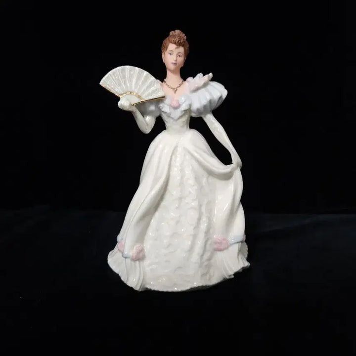 [BUNJANG] Lenox Beauty of the Ball Fashion Figurine / 레녹스 "Beauty of the Ball" 패션 피겨린