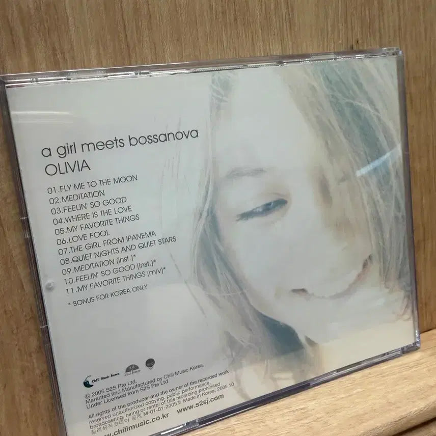 [BUNJANG] Olivia Wang (2005) A Girl Meets Bossa Nova CD / 올리비아 왕 (2005) - a girl meets~ / CD