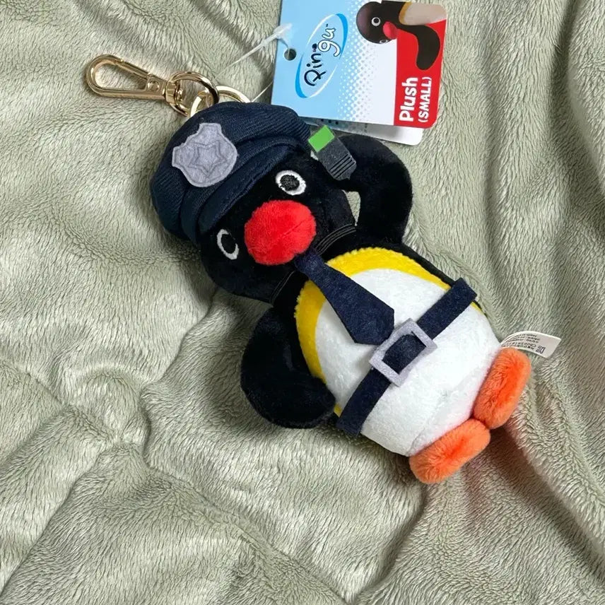 [BUNJANG] Pingu Police Costume Doll Keychain / 택0,새상품) 핑구 경찰관 코스튬 인형 키링