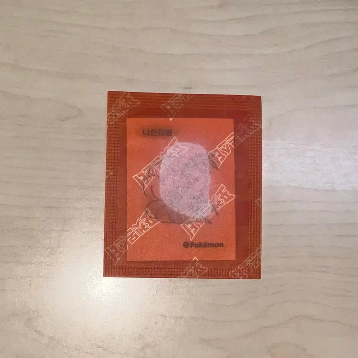 [BUNJANG] Pokemon 30th Anniversary Ninetales Ppong Ppong Seal / 포켓몬스터 30주년 나인테일 띠부띠부씰 미개봉