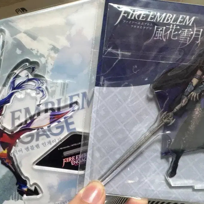 [BUNJANG] Fire Emblem: Three Houses &amp; Engage Byleth &amp; Alear Acrylic Stand / 파이어엠블렘 풍화설월 인게이지 여주인공 벨레스 뤼에르 아크릴스탠드
