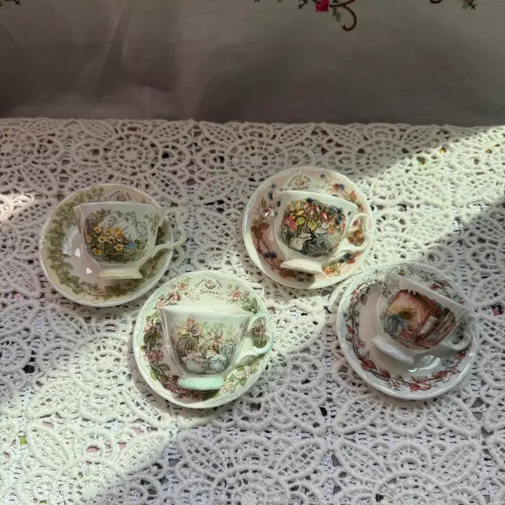 [BUNJANG] Royal Doulton Brambly Hedge Teacup Duo - Seasons Set / 브램블리 헷지 찻잔 듀오 사계절