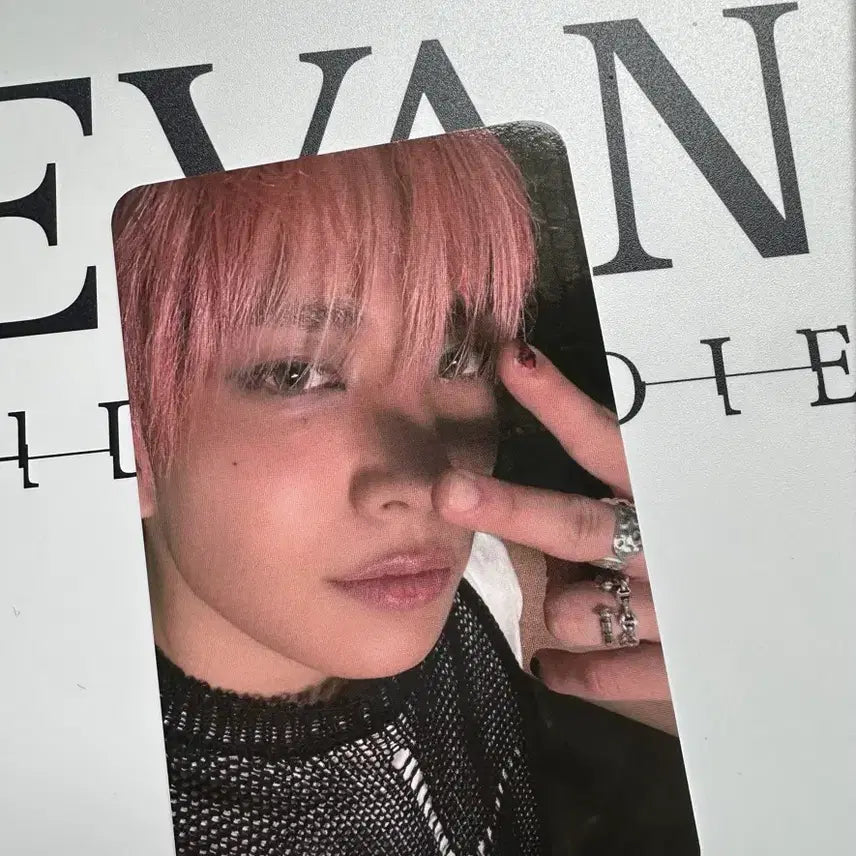 [BUNJANG] EVAN Gongsang Photocard / 에반 공방 포토카드