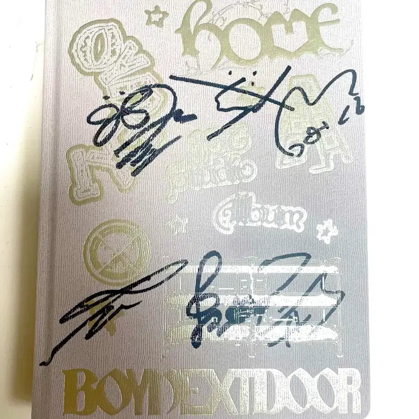 [BUNJANG] BOYNEXTDOOR HOME Unsealed First Press Autographed Album / 보이넥스트도어 HOME 비매 미개봉 친필싸인앨범