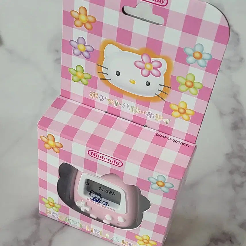 [BUNJANG] Hello Kitty Tamagotchi Pedometer (Sealed) / 헬로키티 만보계 다마고치 미개봉