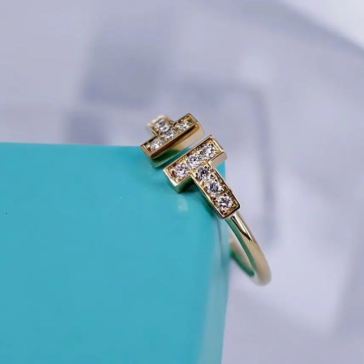 [BUNJANG] Tiffany &amp; Co. T Collection Coil Ring with Diamonds, Adjustable Size 13 / 티파니 T 다이아 코일 조절반지 여성 13호