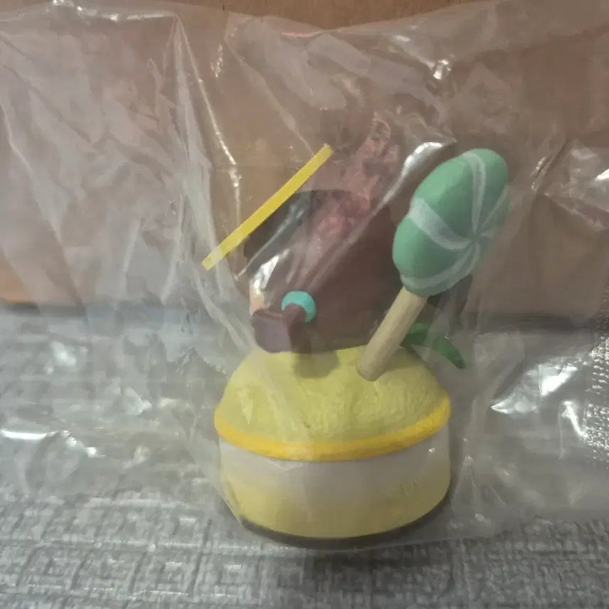[BUNJANG] Crayon Shin-chan Yuri Dessert Figure / 짱구는못말려 유리 디저트 피규어