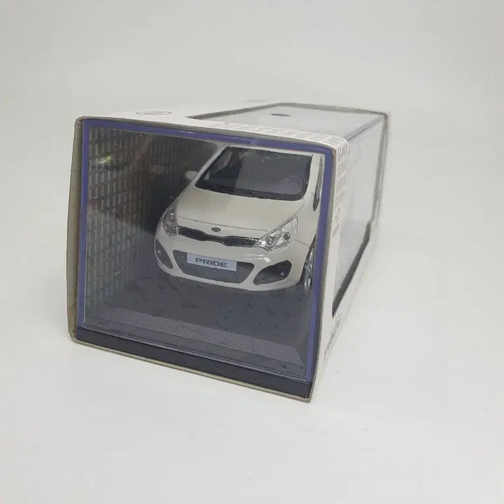 [BUNJANG] Domestic Mini Car All New Pride 1:38 Scale White / 국산미니카  올 뉴 프라이드