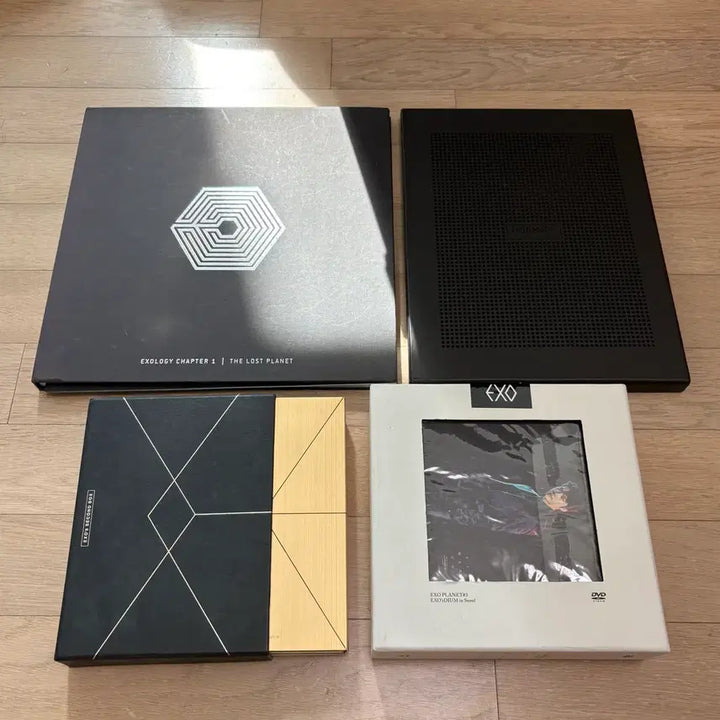 [BUNJANG] EXO Concert Album (Photobook) &amp; DVD Bundle Set / 엑소 콘서트 앨범(포토북)&amp;DVD 일괄