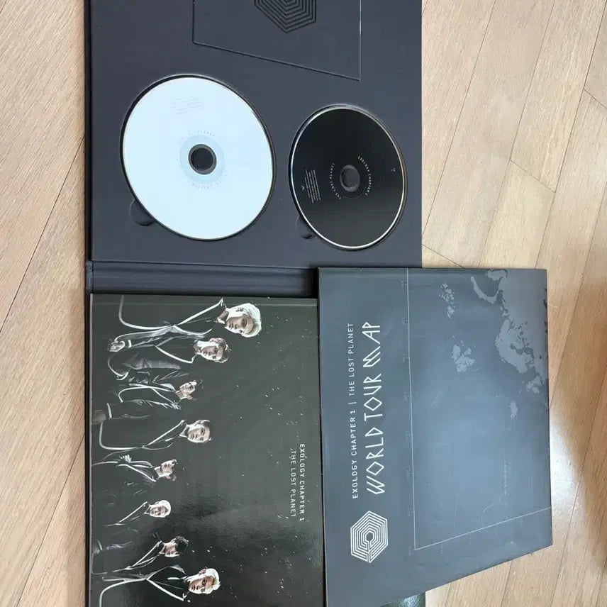 [BUNJANG] EXO Concert Album (Photobook) &amp; DVD Bundle Set / 엑소 콘서트 앨범(포토북)&amp;DVD 일괄