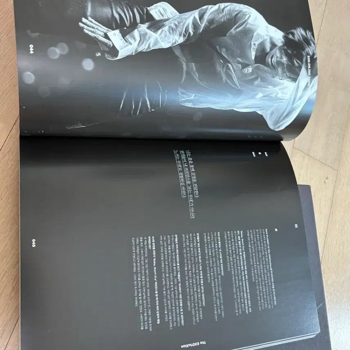 [BUNJANG] EXO Concert Album (Photobook) &amp; DVD Bundle Set / 엑소 콘서트 앨범(포토북)&amp;DVD 일괄