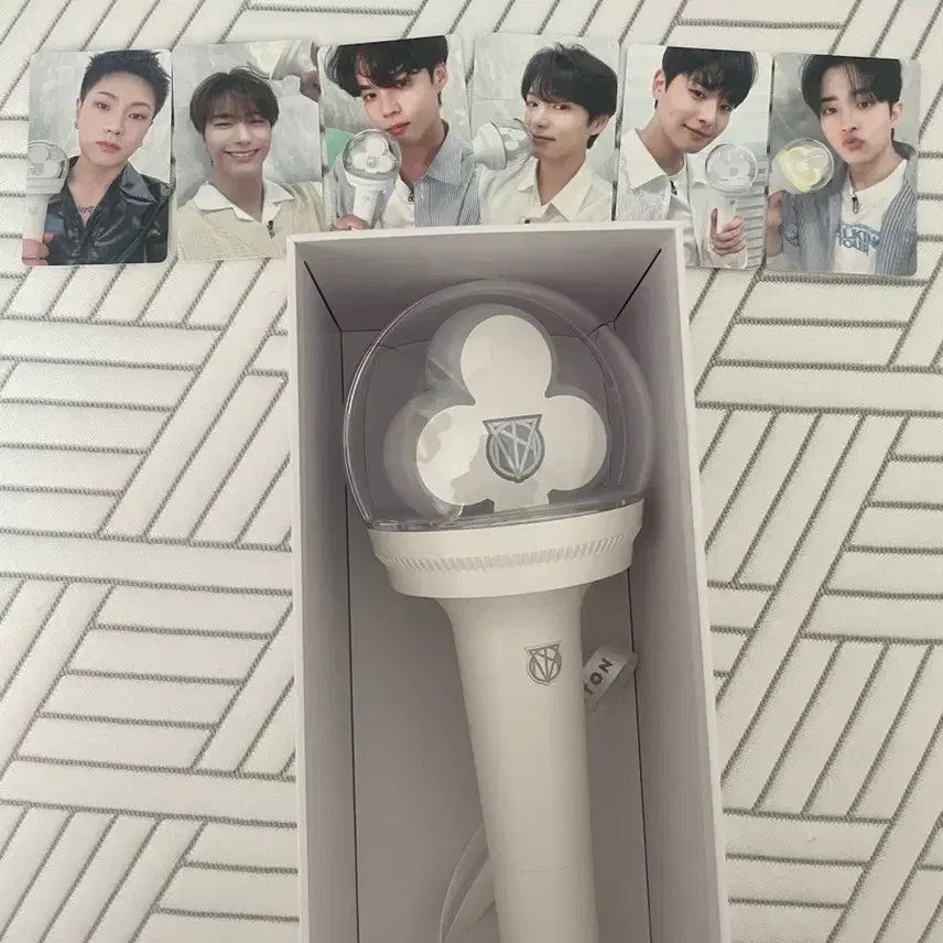 [BUNJANG] VICTON Lightstick + Photocard / 빅톤 응원봉 + 포토카드 팔아용