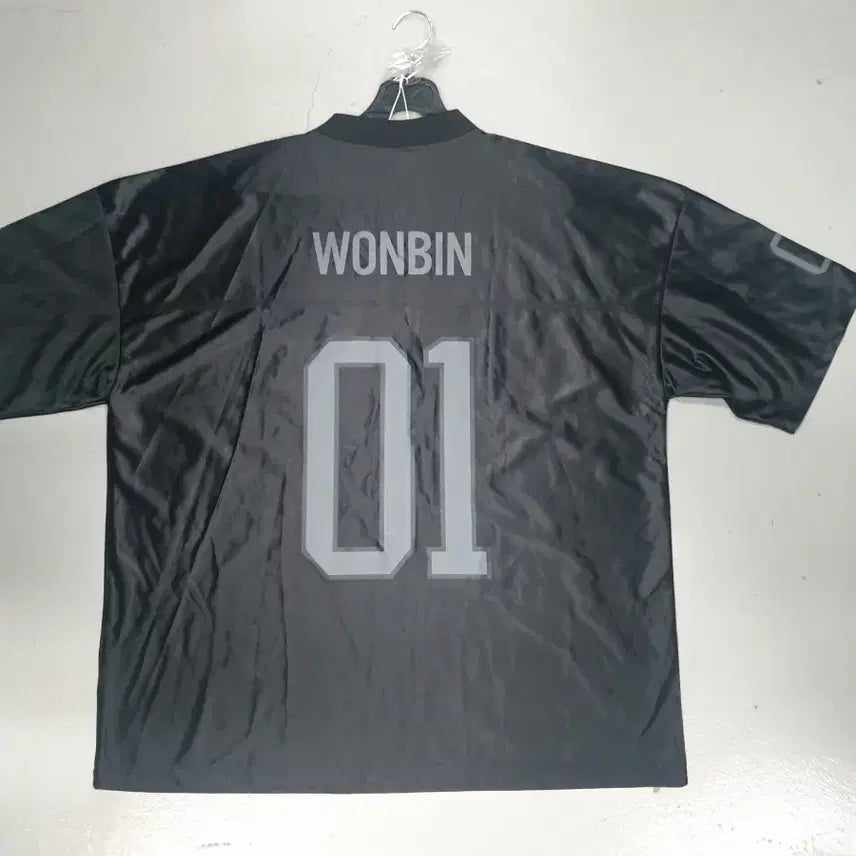 [BUNJANG] RIIZE Rising Day Wonbin Black T-Shirt / 라이즈 라이징데이  원빈 블랙 FREE