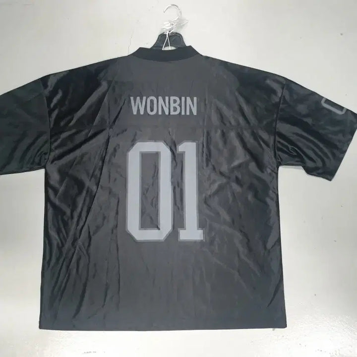[BUNJANG] RIIZE Rising Day Wonbin Black T-Shirt / 라이즈 라이징데이  원빈 블랙 FREE