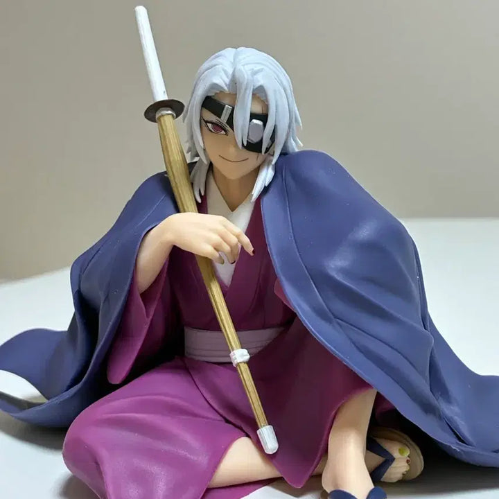 [BUNJANG] Demon Slayer Tengen Uzui Figure / 귀멸의칼날 우즈이텐겐 피규어