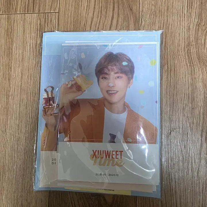[BUNJANG] EXO Xiumin Shuweet Time Calendar / 엑소 시우민 슈윗타임  달력