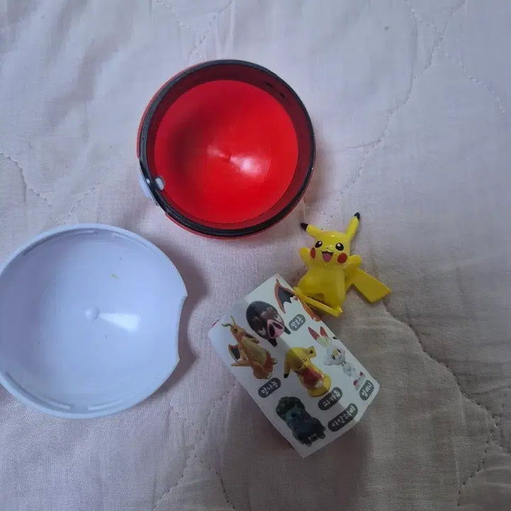 [BUNJANG] Pokemon 36 Types Gacha Figure Set with Monster Ball and Pikachu / 포켓몬스터 36종 가챠 피규어 캡슐 토이 몬스터볼 피카츄 판매
