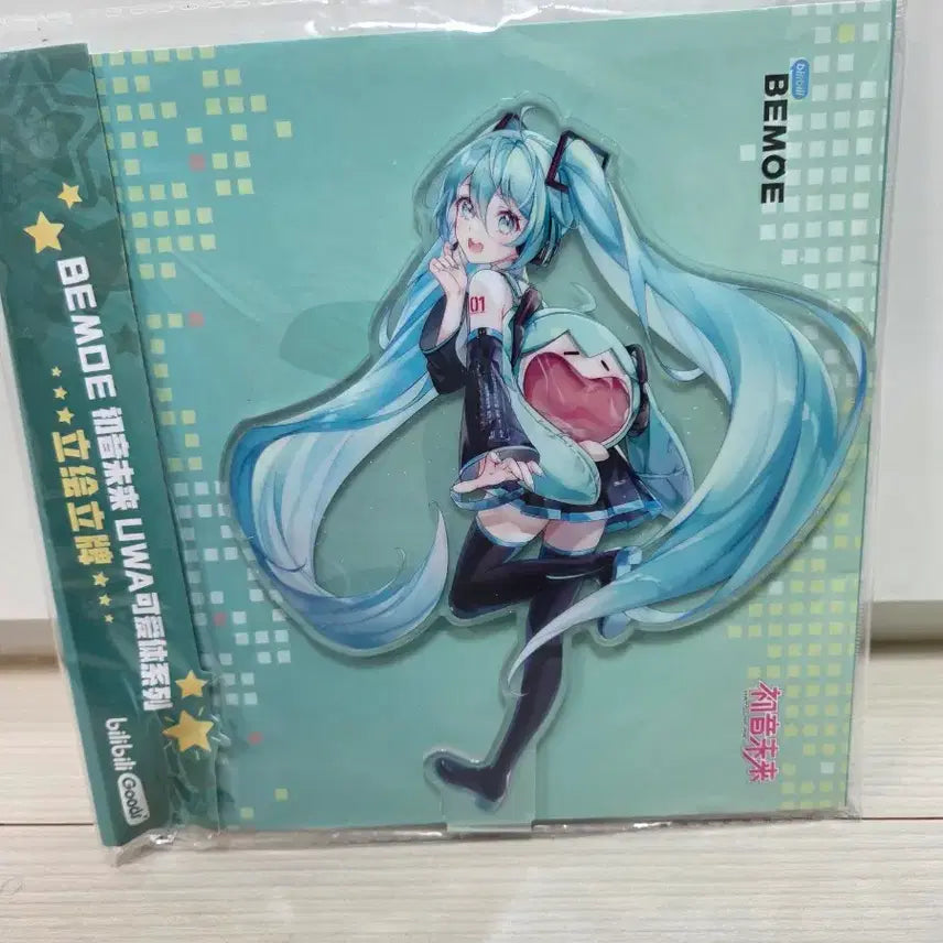 [BUNJANG] Hatsune Miku Uwa Backpack Acrylic Stand (Sealed) / (미개봉) 보컬로이드 하츠네 미쿠 uwa 백팩 아크릴 스탠드 빌리빌리