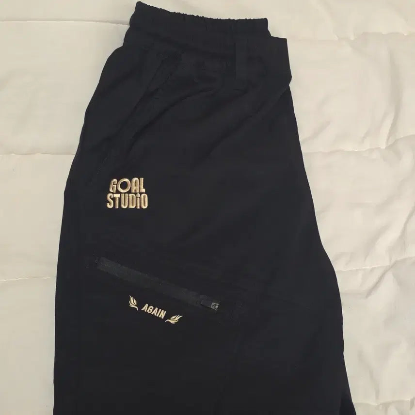 [BUNJANG] T1 2025 Worlds Track Pants - Size S / 2025 worlds T1 티원 월즈 바지 S 사이즈 원가미만 판매