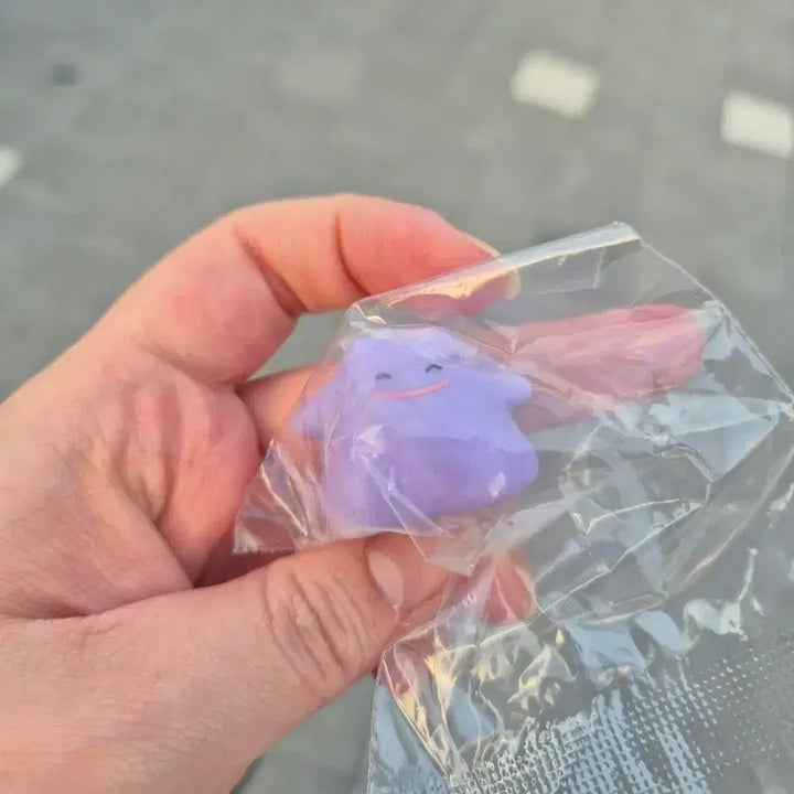[BUNJANG] Pokemon Monster Ball Ditto Sealed / 포켓몬 몬스터볼 아이스 메타몽 미개봉