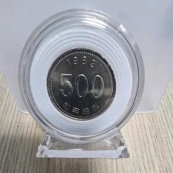 [BUNJANG] 1982 Uncirculated 500 Won Coin / 최초년도 1982년 500원 동전(미사용)